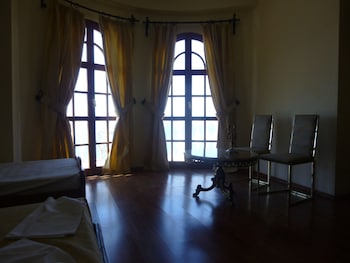 conti monte cristos hotel