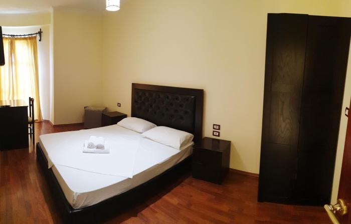 conti monte cristos hotel