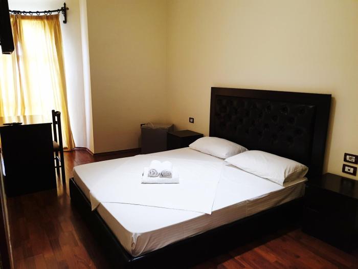 conti monte cristos hotel