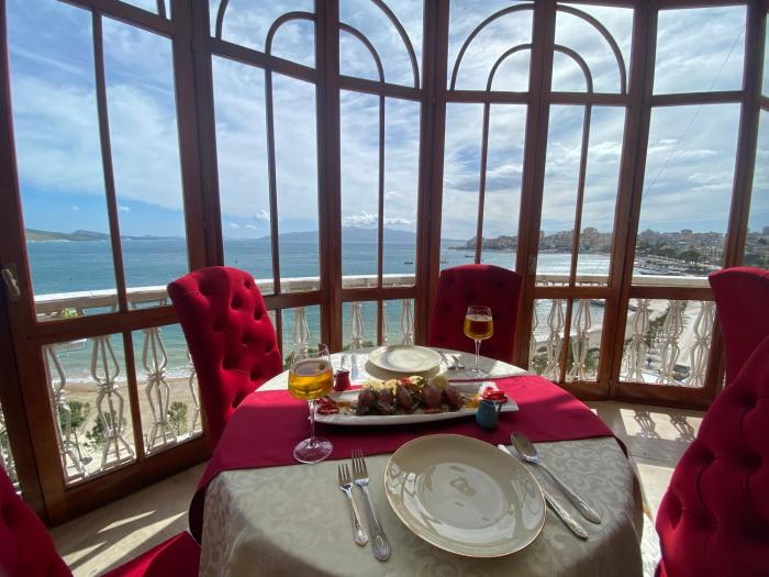 conti monte cristos hotel