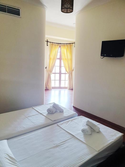 conti monte cristos hotel