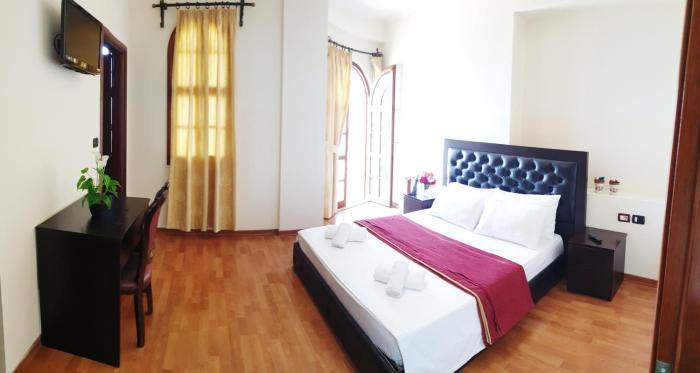 conti monte cristos hotel