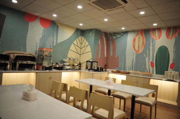 hanting hotel guiyang railway metro station
