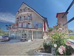 Hotel Novella Uno,Novi Banovci>>Belgrade,4 star