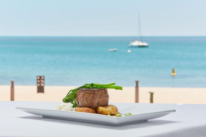 rac monkey mia dolphin resort