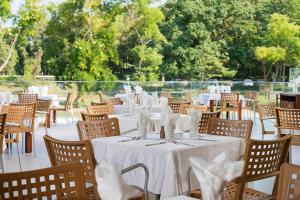 forest beach hotel