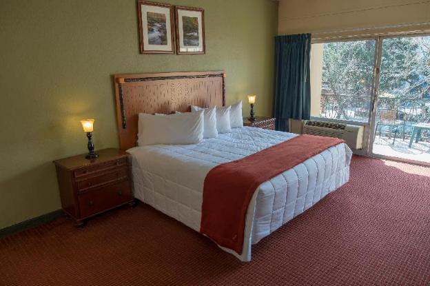 river terrace resort and convention center