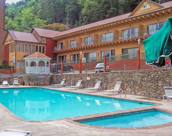 river terrace resort and convention center