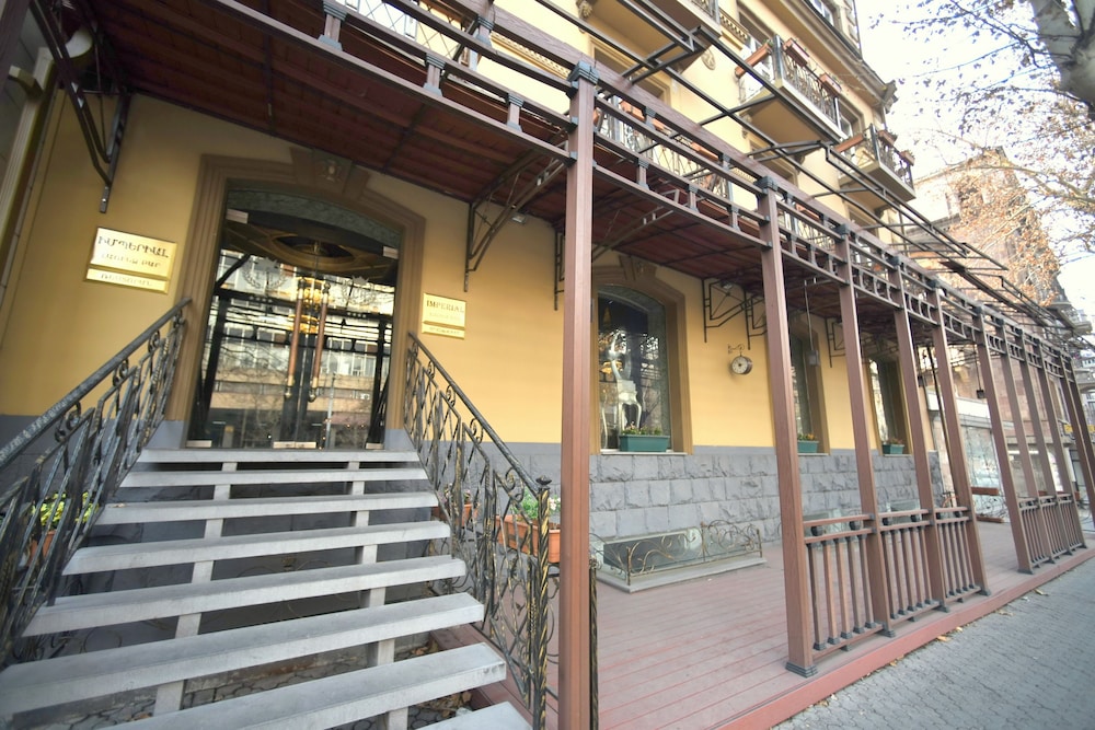 imperial palace hotel