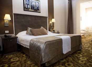 imperial palace hotel
