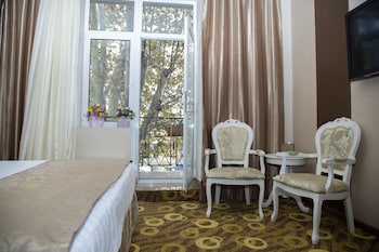 imperial palace hotel