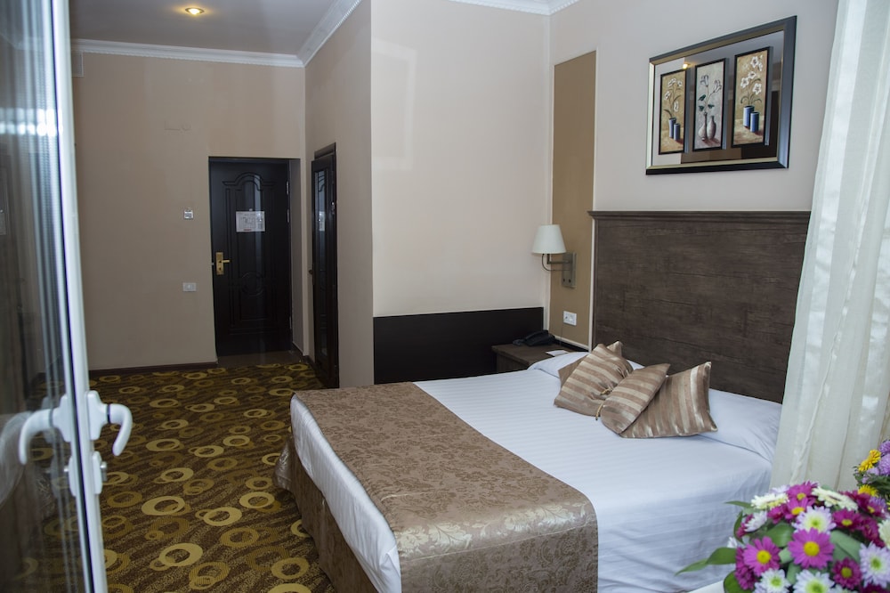 imperial palace hotel