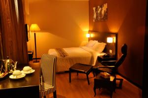Hotel-Img