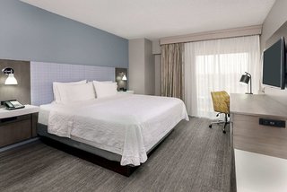 Hampton Inn & Suites Kansas City-Country Club Plaza,Kansas City>>Jackson,3 star