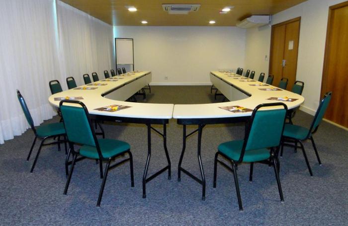 alameda vitoria hotel