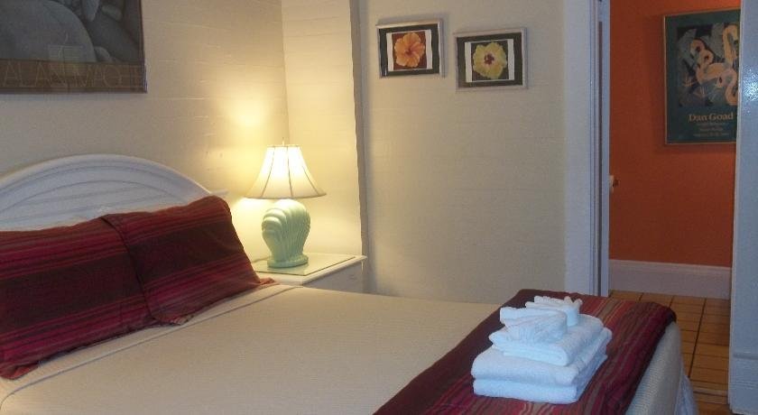 Duval House,Fleming Key>>Key West,3 star