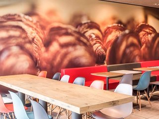 ibis montceau les mines