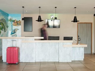 Ibis Budget Aeroport Lyon Saint Exupery,Grenay>>Colombier-Saugnieu,2 star
