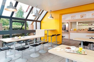 Hotelf1 Moret Fontainebleau,Chatres>>Avon,1 star