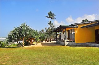 The Beach Cabanas,Habaraduwa>>Galle,4 star