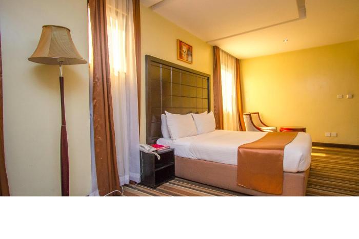 the clarion hotel