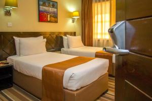 the clarion hotel