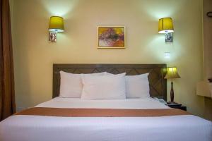 the clarion hotel