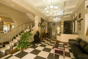 the clarion hotel