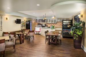 Summerland Waterfront Resort & Spa,Okanagan Valley>>Kelowna,4 star