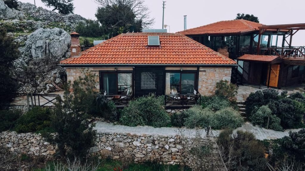 yediburunlar lighthouse boutique hotel and restaurant