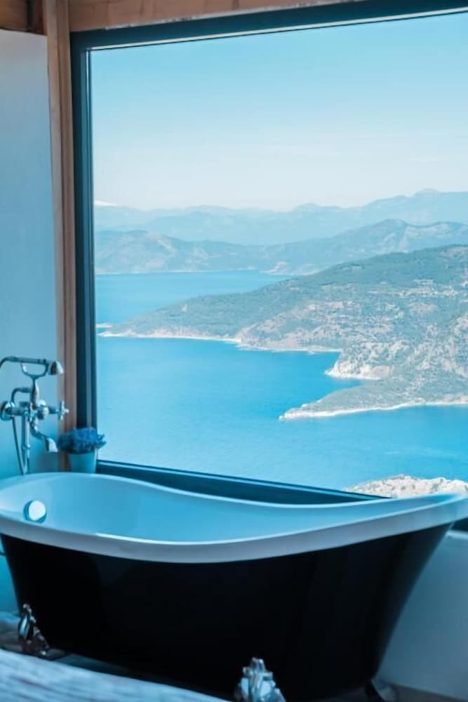 yediburunlar lighthouse boutique hotel and restaurant