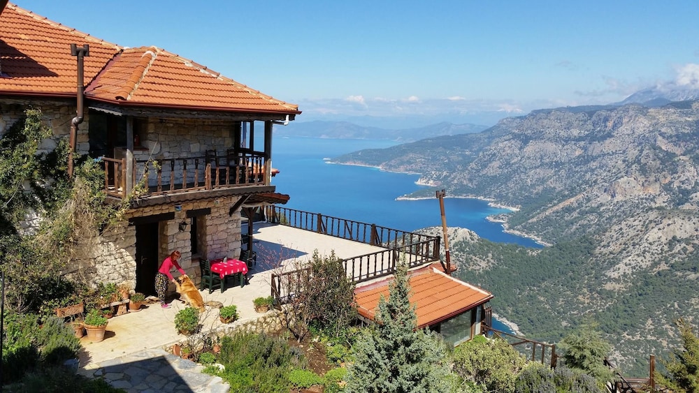 yediburunlar lighthouse boutique hotel and restaurant