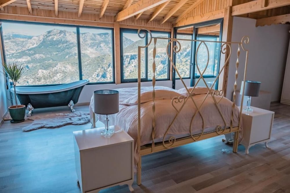 yediburunlar lighthouse boutique hotel and restaurant