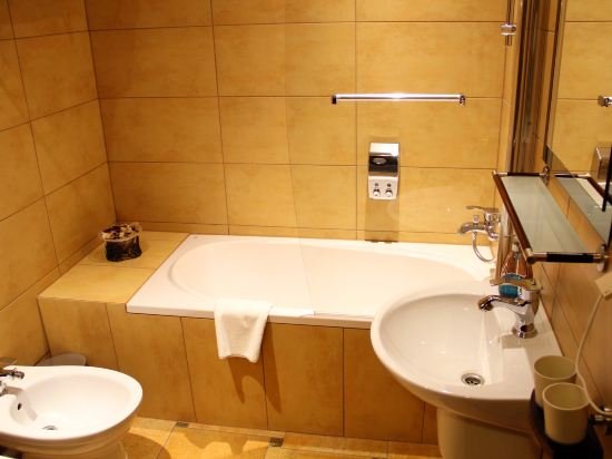 Hotel Zameczek,Ksiaz Wielki>>Krakow,1 star