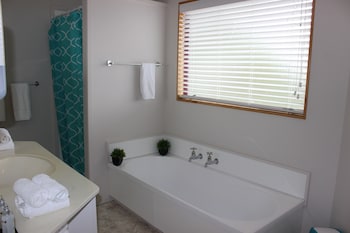 quality inn acapulco taupo