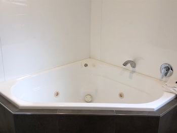 quality inn acapulco taupo