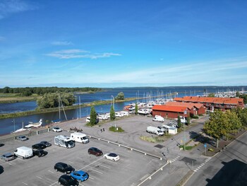 Vanerport Lakefront Hotell,Nolby>>Mariestad,4 star