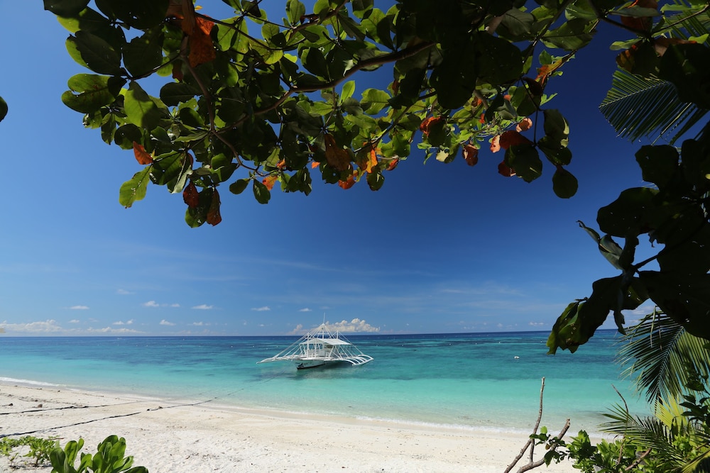 amun ini beach resort and spa