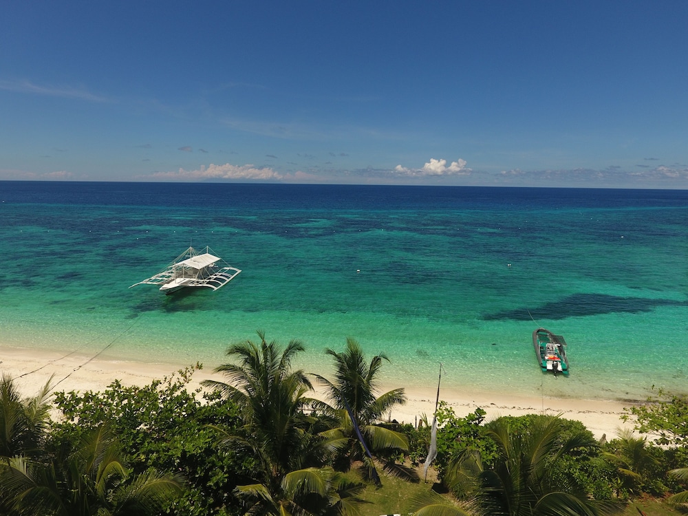 amun ini beach resort and spa