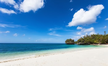 amun ini beach resort and spa