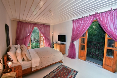 jade residence