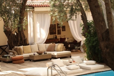 jade residence