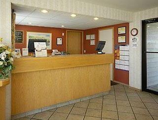 Super 8 By Wyndham Kelowna Bc,Kelowna>>British Columbia,2 star