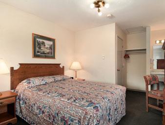 super 8 by wyndham kelowna bc