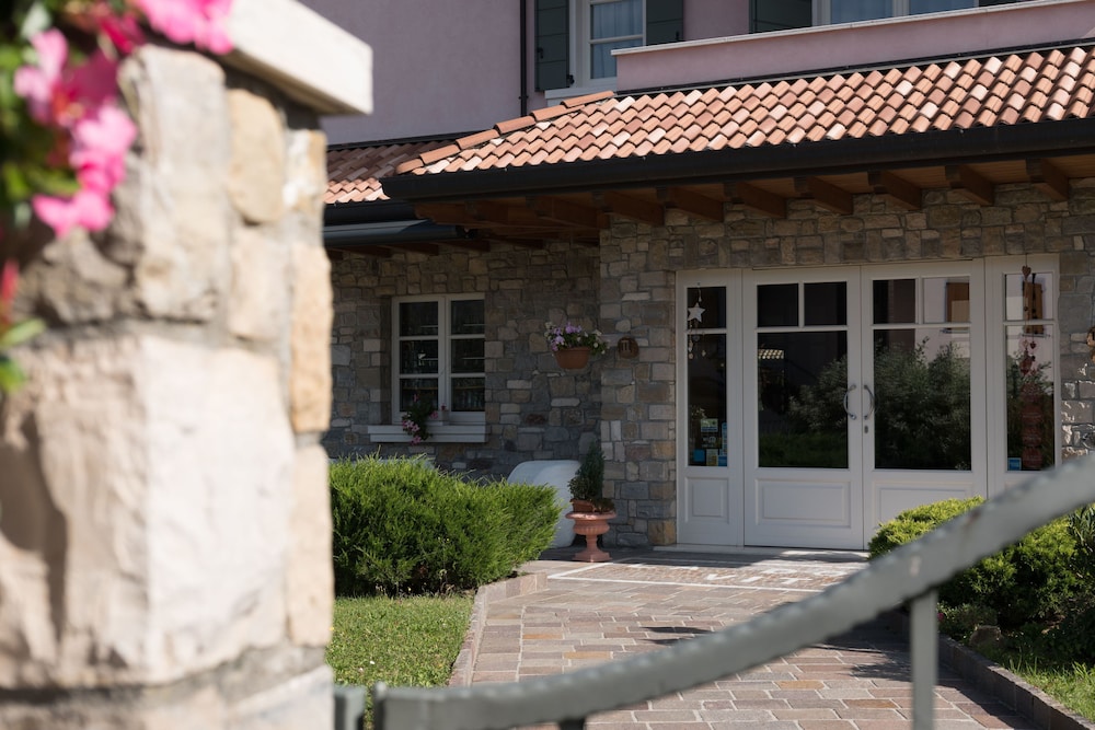 tami hotel resort spa