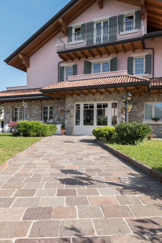 tami hotel resort spa