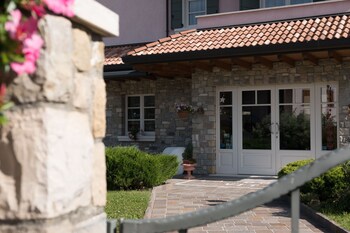 tami hotel resort spa