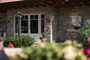 tami hotel resort spa