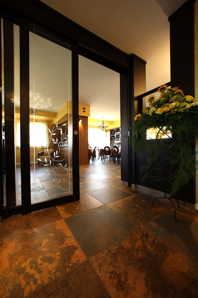 tami hotel resort spa