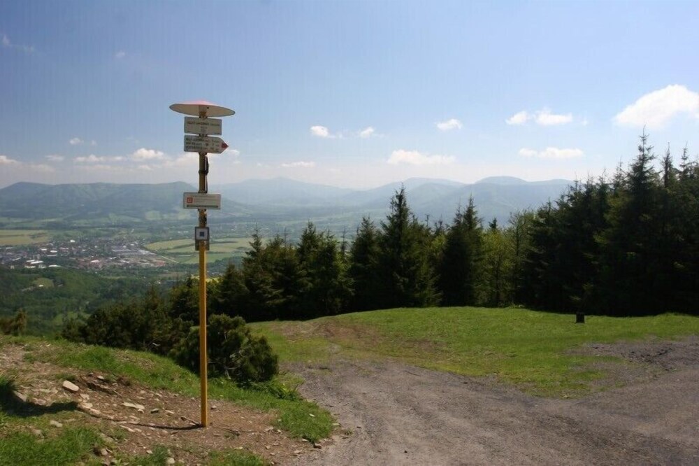 hotel and garden u holubu